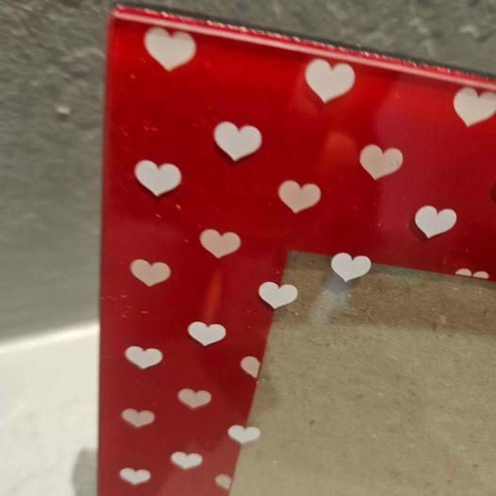 Red Heart Pattern Picture Frame - Picture 6 of 8